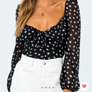 Princess Polly Camina top